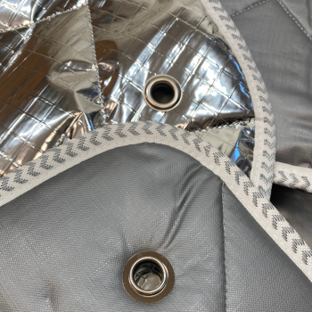 Detail Thermomatten innen grau / außen silber