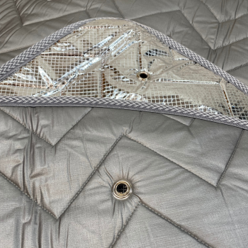 Preview: Detail Thermomatten innen grau / außen silber