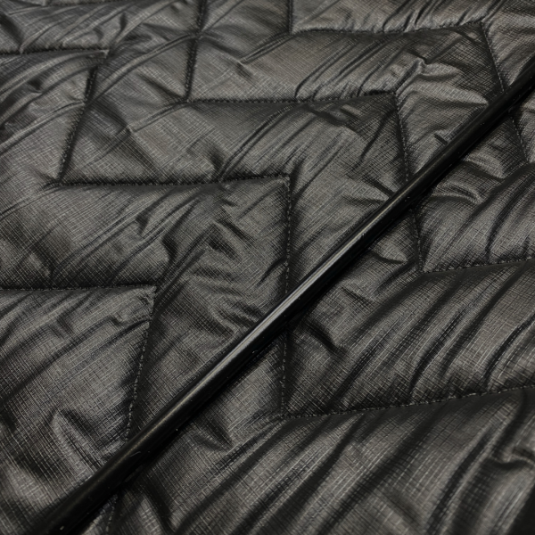 Detail schwarze Thermomatten Muster