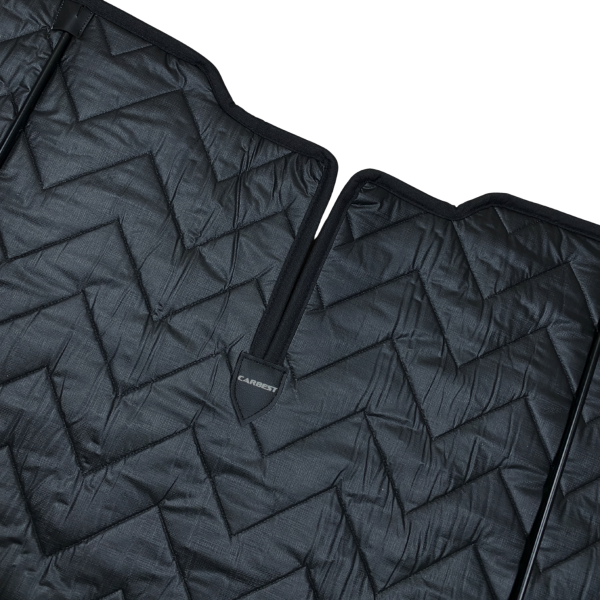 Detailansicht Ausschnitt Thermomatte Frontscheibe mit schwarzer Innenseite