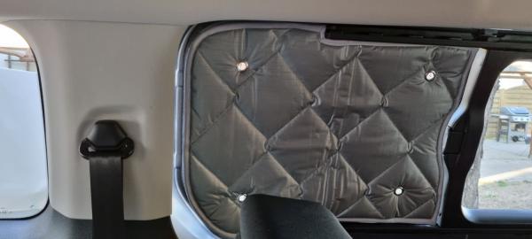 Thermomatten Premium Spacetourer/Campster/Vanster/Traveller/Crosscamp/ProAce Verso/Zafira Life Komplettset -  zum Konfigurieren - mit farbigem Einfassband
